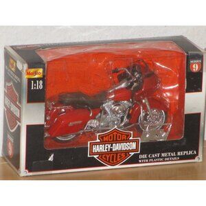 Maisto Harley Davidson 2000 FLTR TM Road Glide Red Motorcycle Model Kit Scale